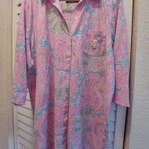 Ralph Lauren sleepshirt .Very comfortable. Clean home.No pets.